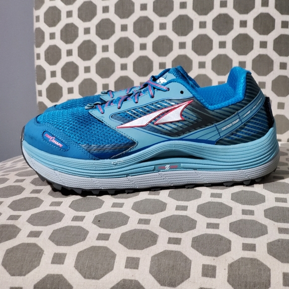 altra olympus 2.5 womens